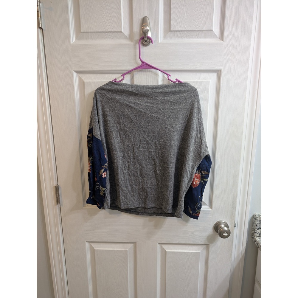 Umgee Boat Neck Dolman Women's Gray Floral Contrast Long Sleeve Top - Size S